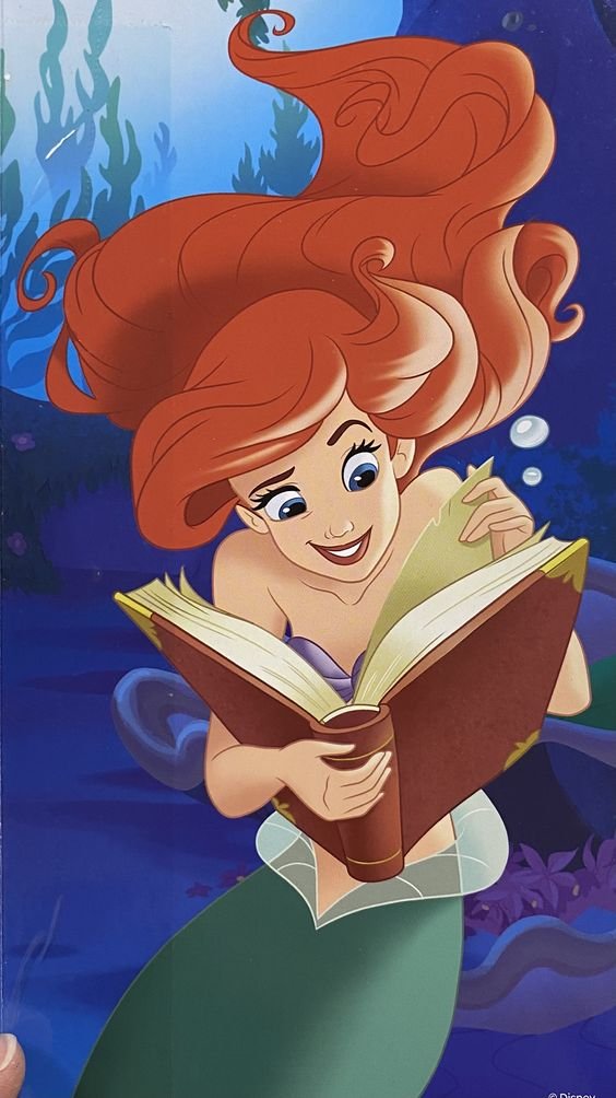 Papel de Parede Ariel lendo um livro